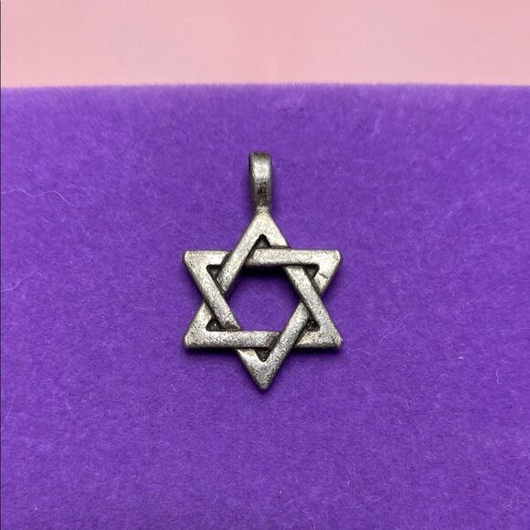 💛 Vintage Silver Tone Star of David Pendant - Picture 1 of 4